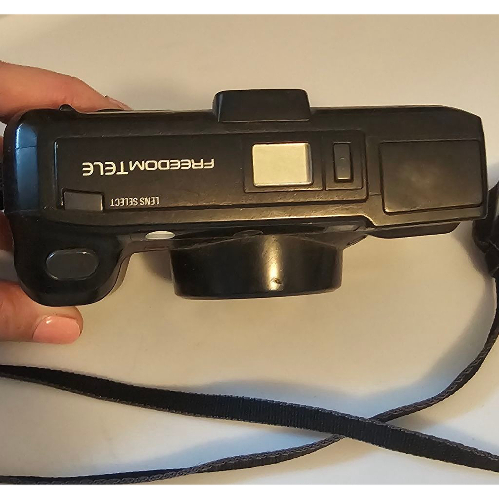 Minolta Freedom Tele camera — untested. - Picture 2 of 5